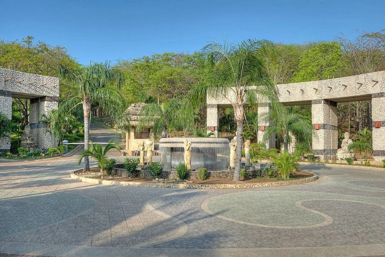 Senderos Lot 20 E: The Only Ocean View Lots in Tamarindo - Gallery image 2