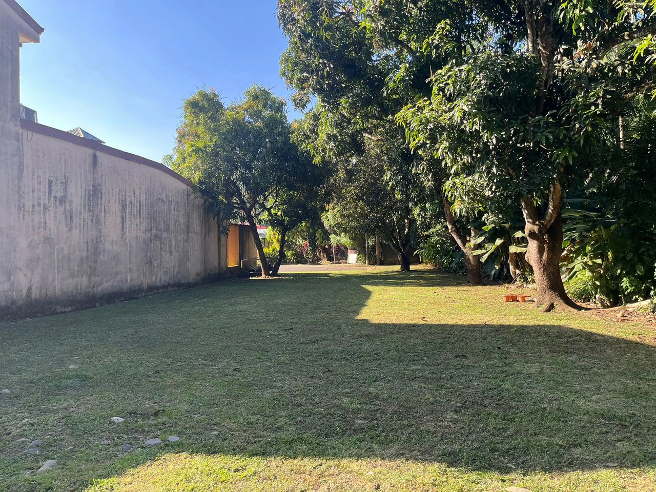 Prime Land for Construction in Costa Rica: Ready-to-Build Lot in Playa Herradura, Garabito: Lot near the Beach Playa Herradura Costa Rica - Gallery image 6