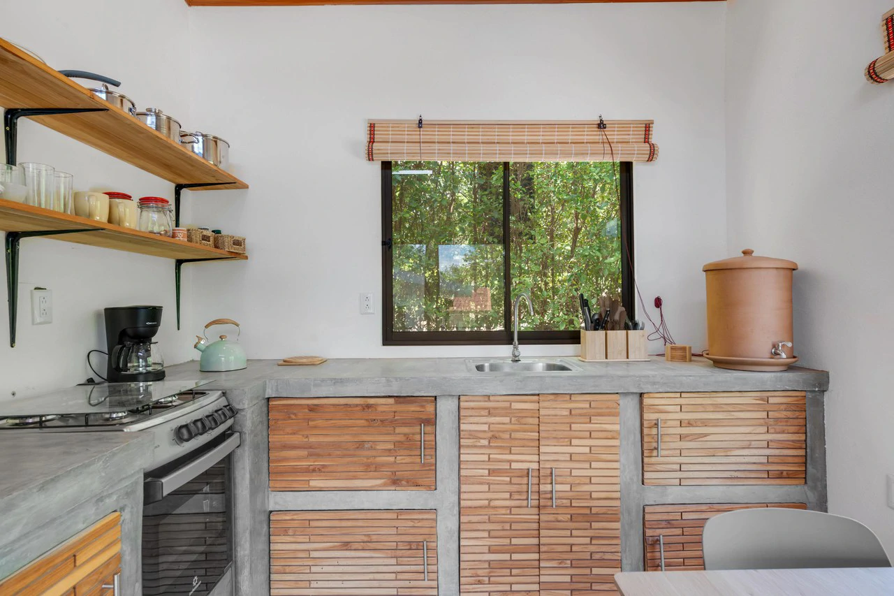 Multi-Home Property: Versatile Estate Near Playa Avellanas - Gallery image 4