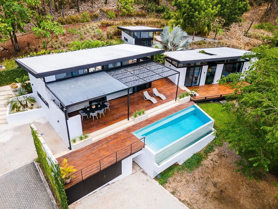 Casa Kalachuchi: Gorgeous Modern Jungle Oasis with Sunset Views in Gated Community - Gallery image 55