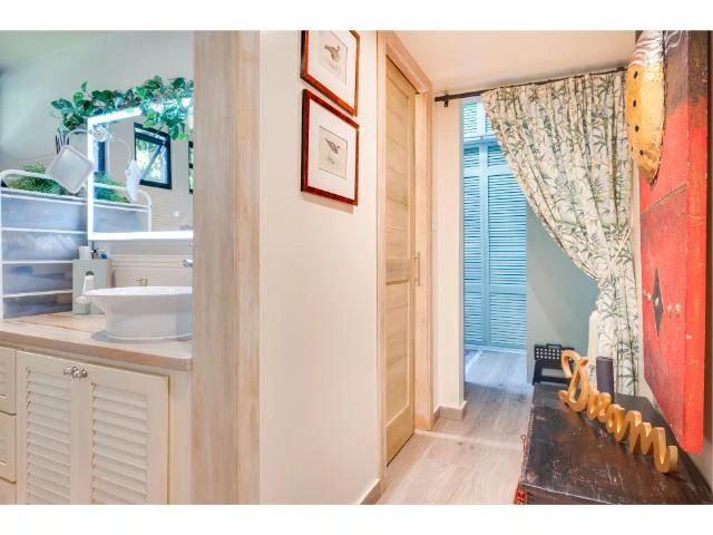 Luxury double Condos for Sale in Playa Potrero, 800 mts away from Penca Beach, with a wonderful common swimming pool and jacuzzi in tropical garden - Gallery image 16