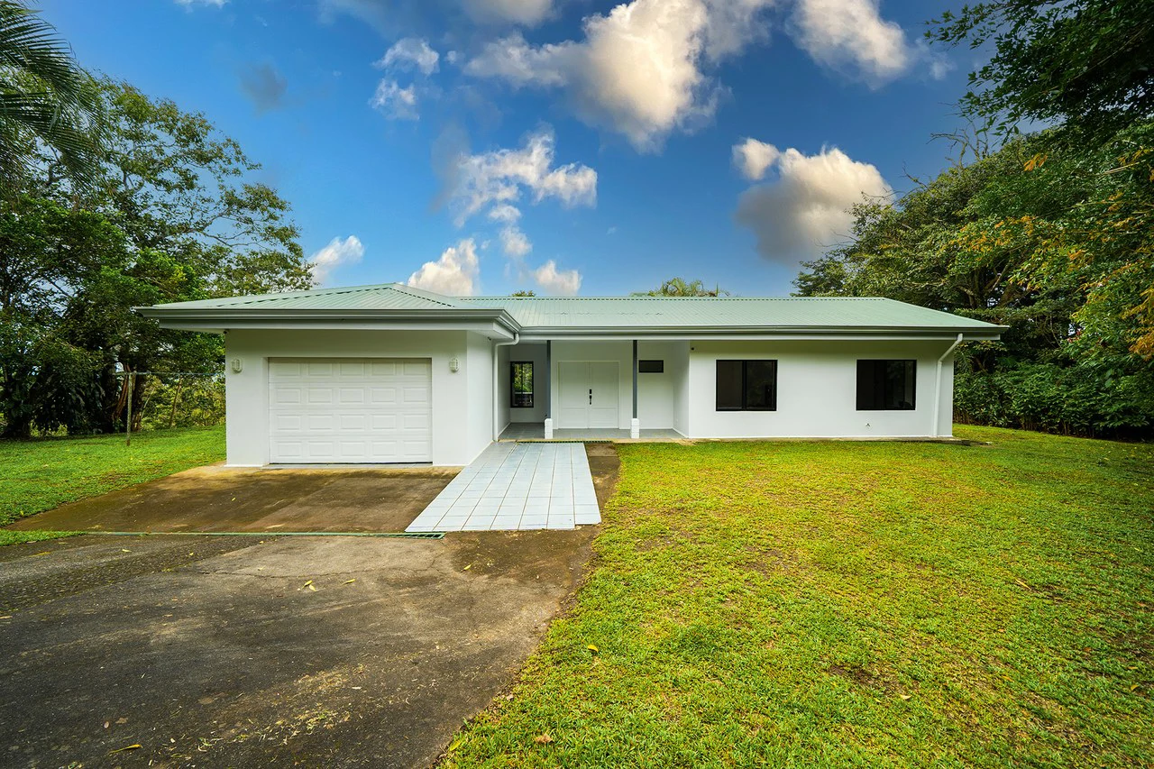 BLUE CREEK VILLA - Smart Home in Paradise - Gallery image 3