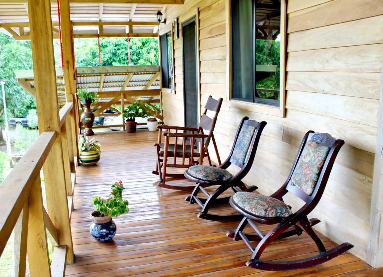 Charming Country Farmhouse with Profitable Ornamental Plant Farm: Great location near La Fortuna and Ciudad Quesada - Gallery image 2