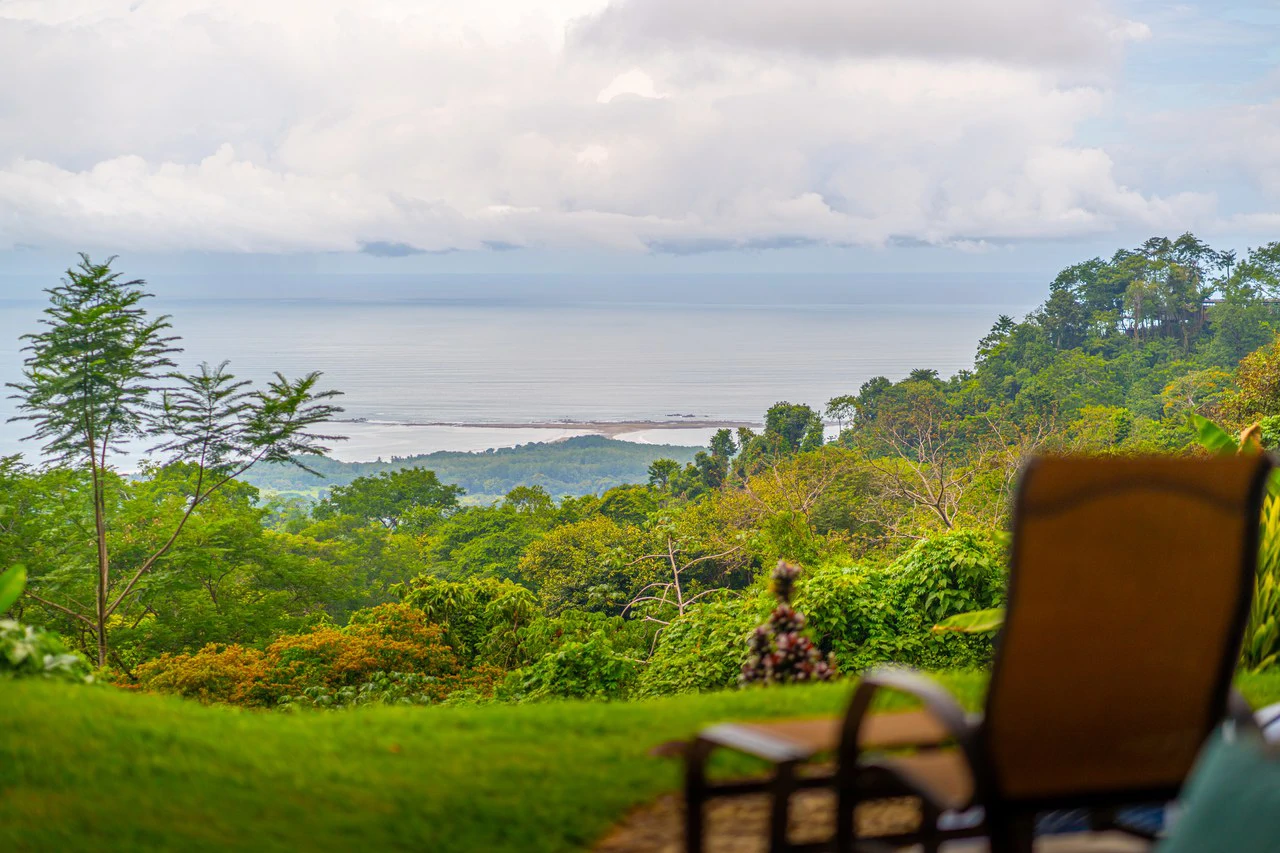 Luxury Ocean View Retreat Overlooking the Whale’s Tail – Proven Rental in Gated Enclave - Gallery image 23