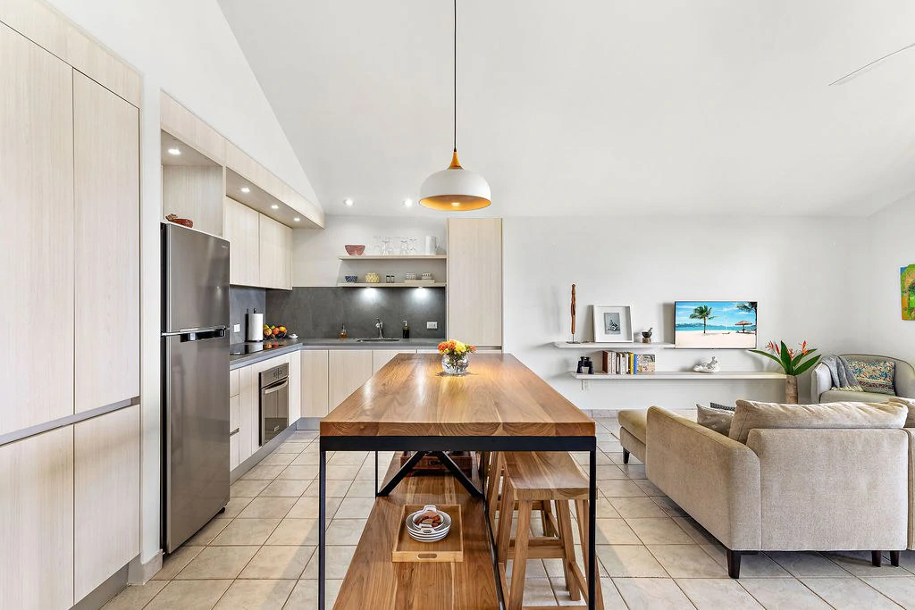 Pacific Beach #10: Fully Renovated One-Bedroom with Panoramic Ocean & Marina Views - Gallery image 4