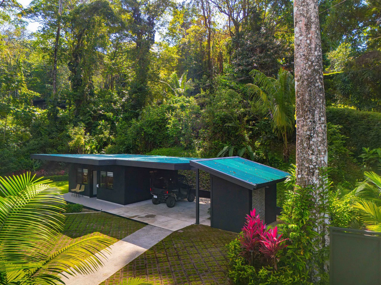 Escaleras Modern Elegance with Ocean Window Views and Jungle Tranquility, Dominical Costa Rica - Gallery image 11