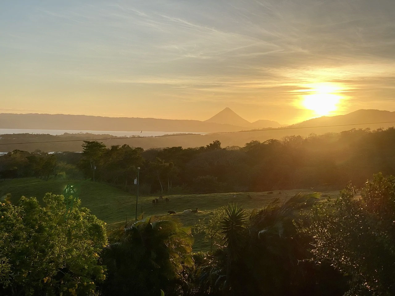VILLA BUENA VISTA : 2/2 Lake And Volcano Arenal View Home - Gallery image 2