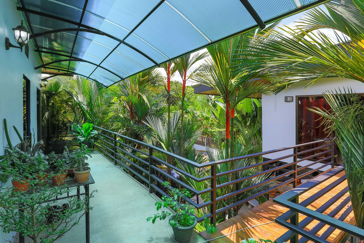 Apartment Hotel with Owners Suite, Fantastic Oportunity for Hostel in Uvita - Gallery image 21