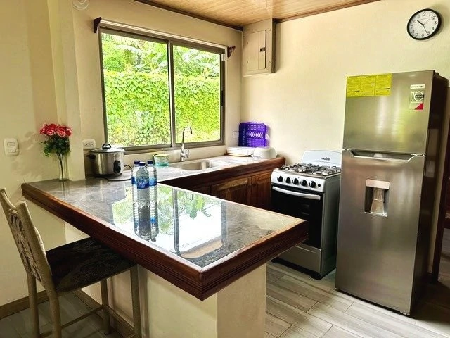 2 Homes for the Price of 1 – Turnkey Rental Income in Playa Tambor!: $325,000 USD | 6 Bedrooms | Prime Location | Excellent ROI Potential - Gallery image 5