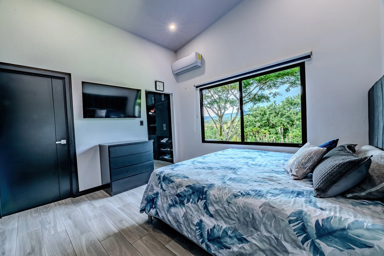 Modern Home in Pérez Zeledón | 3 bedroom, 2 bathroom - Gallery image 15