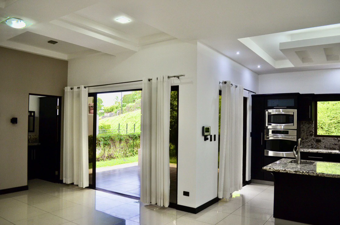 Condominio Francosta Casa Contemporanea en Venta: Condominium For Sale in Barreal - photo 6