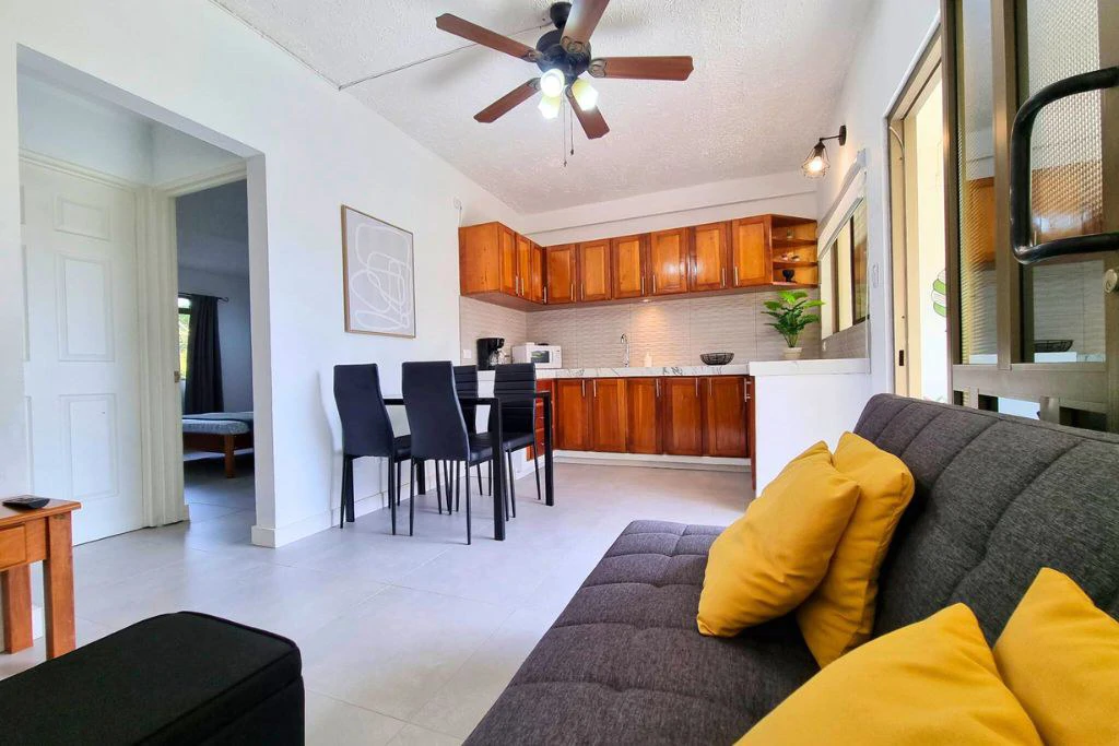 Condo Residencia Anita: Charming One-Bedroom Condo Near the Beach - Gallery image 9