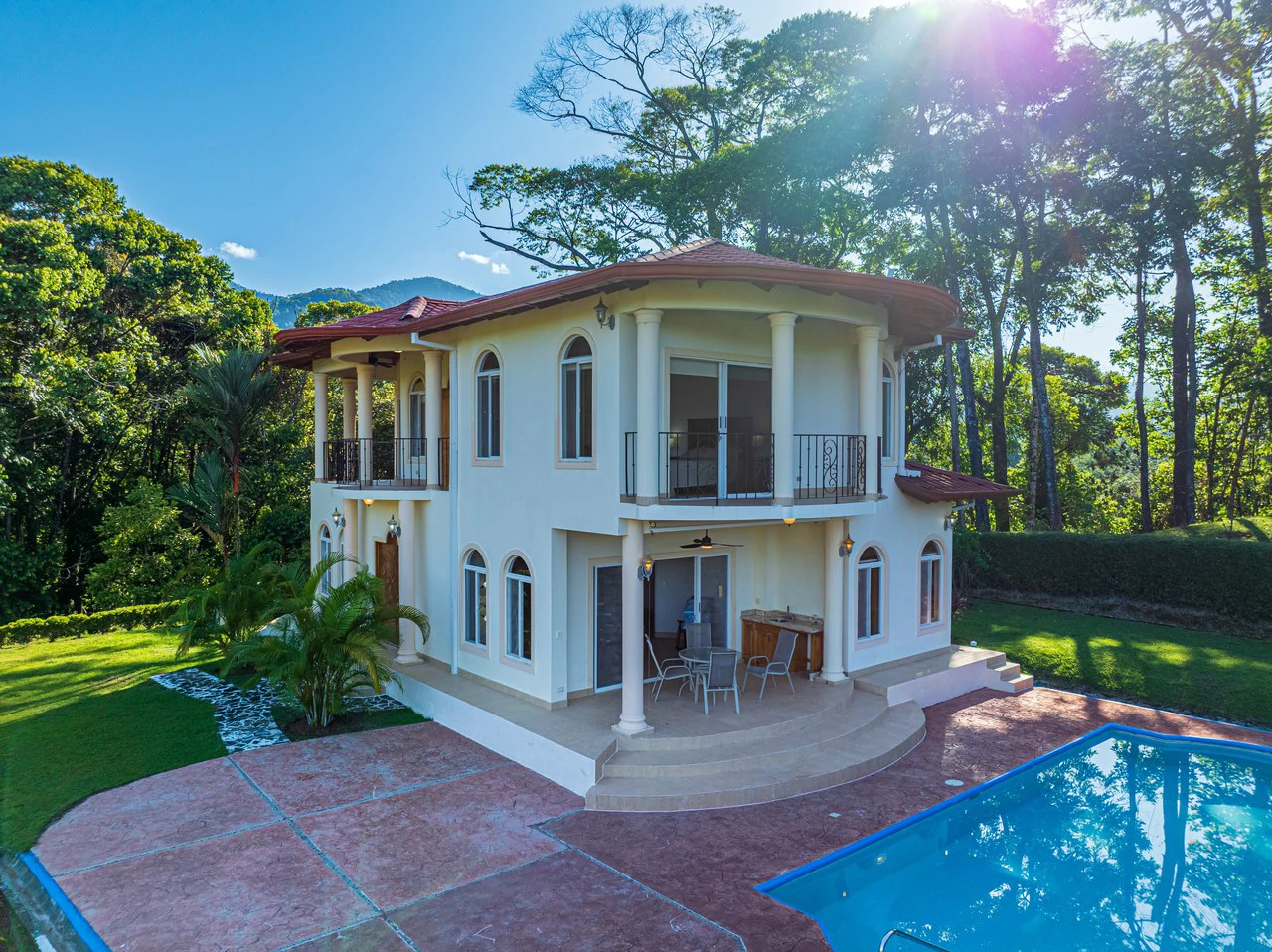 Elegant 3 Bedroom + Office Jungle Home in Puesta Del Sol, Ojochal - Gallery image 3