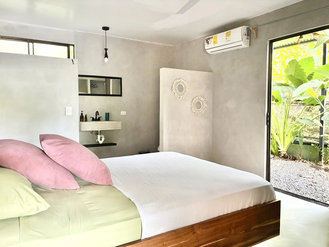 Casa Baja: Near the Coast House For Sale in Pavones - photo 2