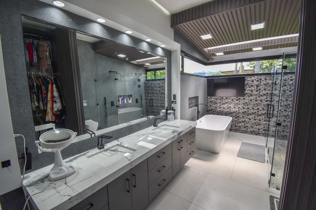 House For Sale in Lindora - Gallery image 48
