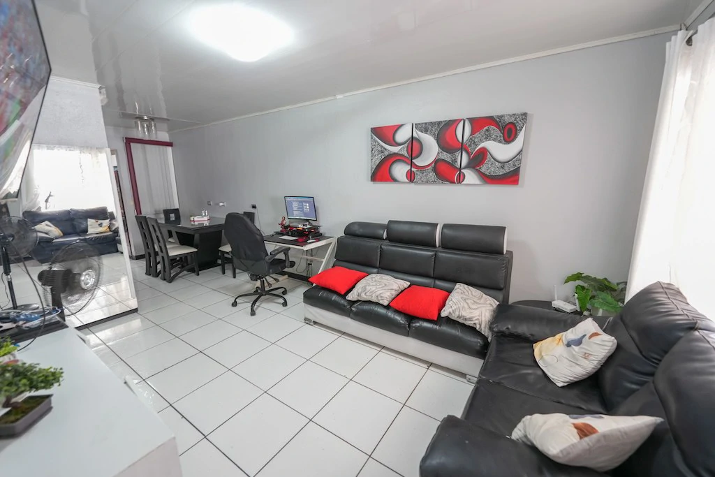 House For Sale in San Francisco de San Isidro de Heredia - Gallery image 15