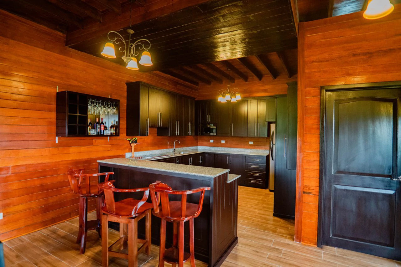 Two-Story Cozy Cabin in Agua Buena, San Vito - Gallery image 15