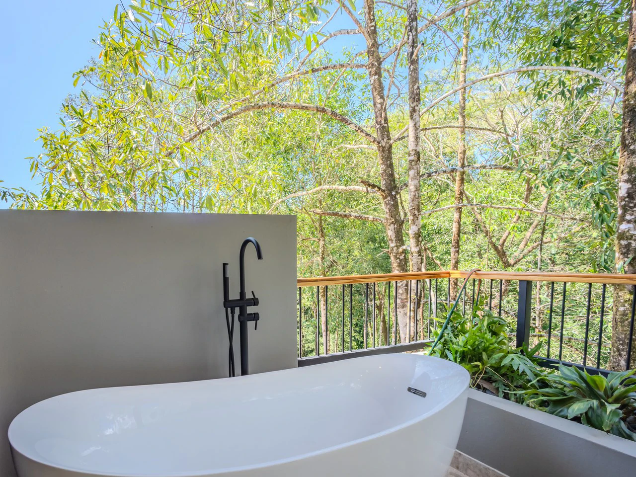 Luxury 3 Bedroom Home with Ocean Views in Downtown Uvita - Gallery image 57