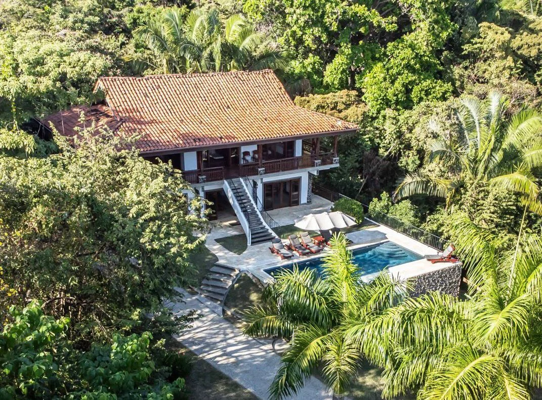 Casa Serenidad: Near the Coast House For Sale in Zapotal