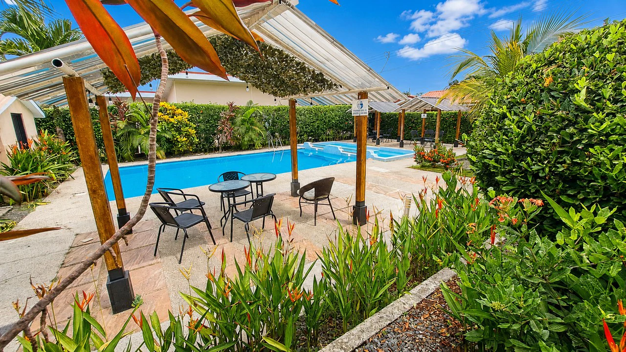 Modern Jacó 3-BR Home with Private Pool in Gated Community - Gallery image 37