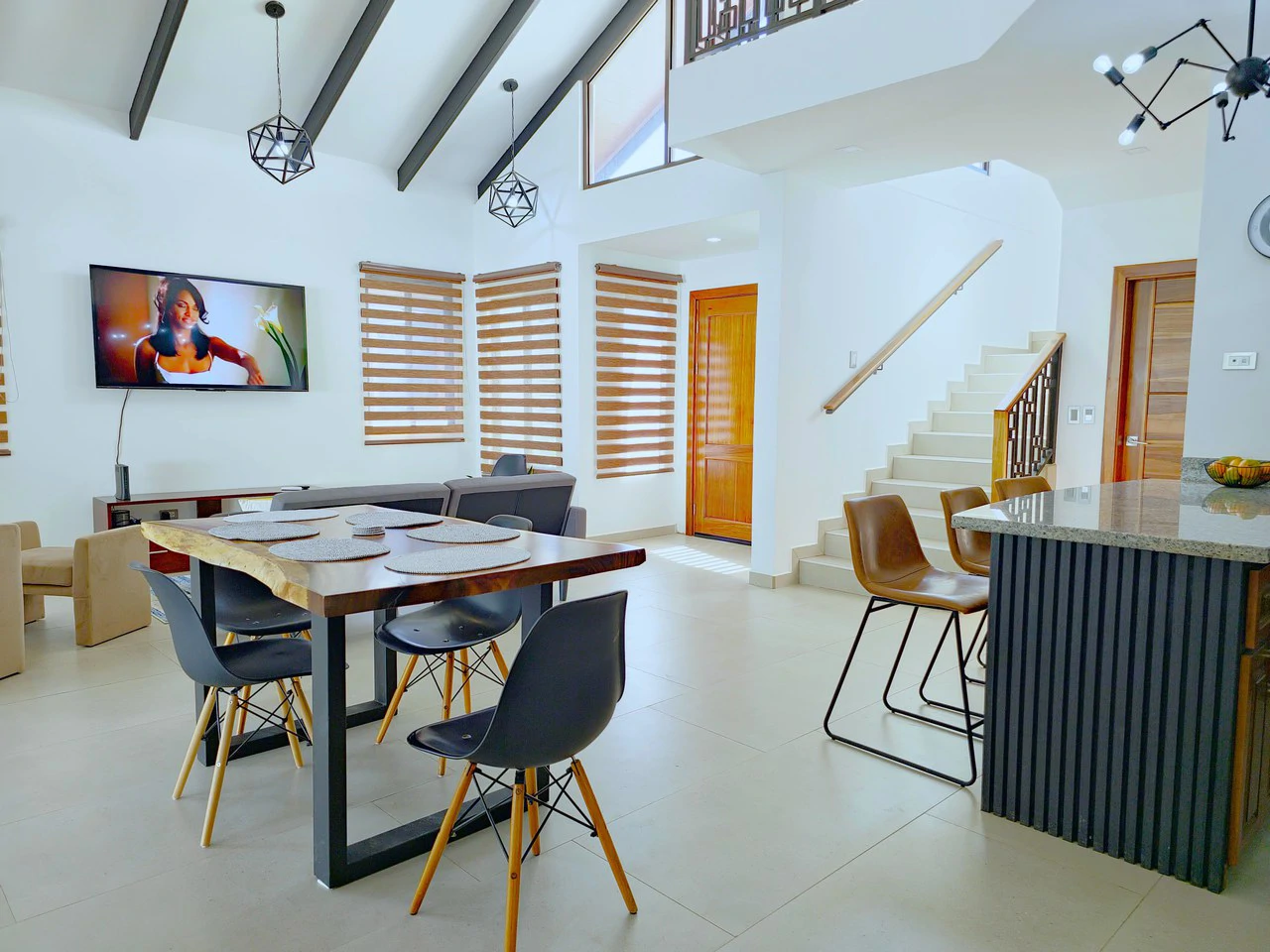 Price Reduced - Modern Oasis Near Uvita: Contemporary Living with Pool & Privacy - Gallery image 14