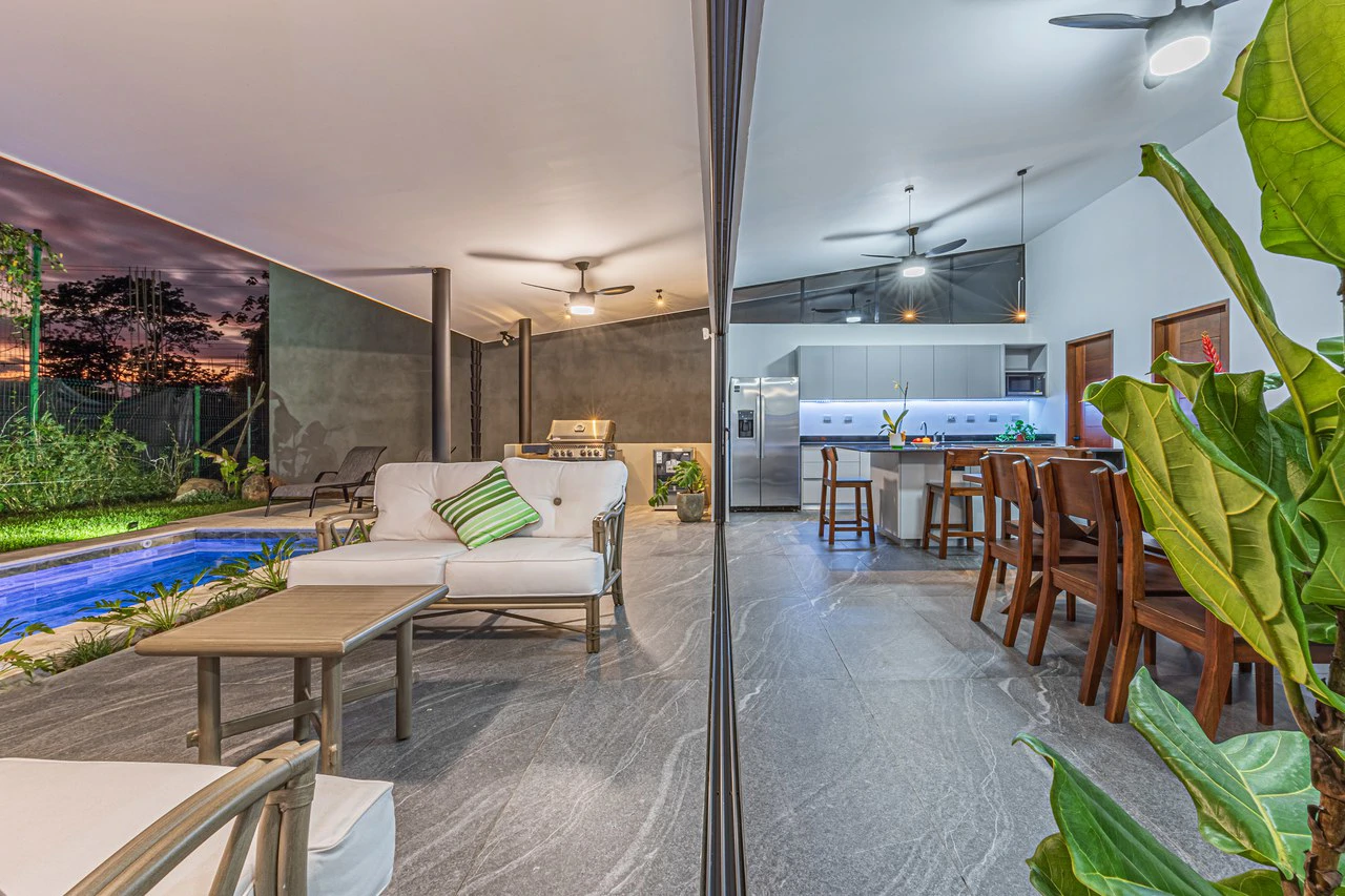 STYLISH 3 BED, 3 BATH BRAND NEW VILLA IN UVITA.: Mountain Villa For Sale in Uvita - Gallery image 12