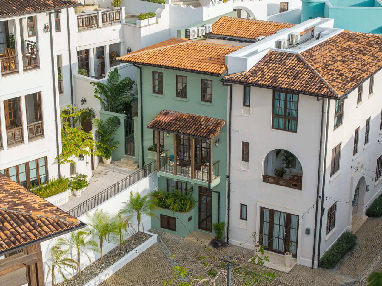 Casa Acuarela: Steps from the Beach & Beach Club, Impeccable 4-Bedroom Home in Las Catalinas - Gallery image 36