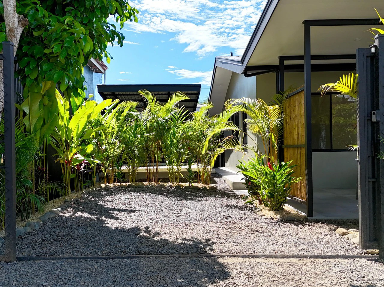 The Tail House: Peaceful Hideaway The Tail House For Sale in Uvita - Gallery image 2