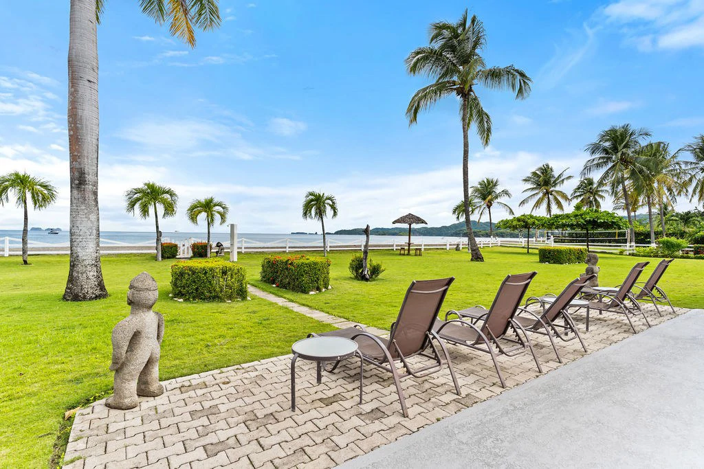 Pacific Beach #10: Fully Renovated One-Bedroom with Panoramic Ocean & Marina Views - Gallery image 16