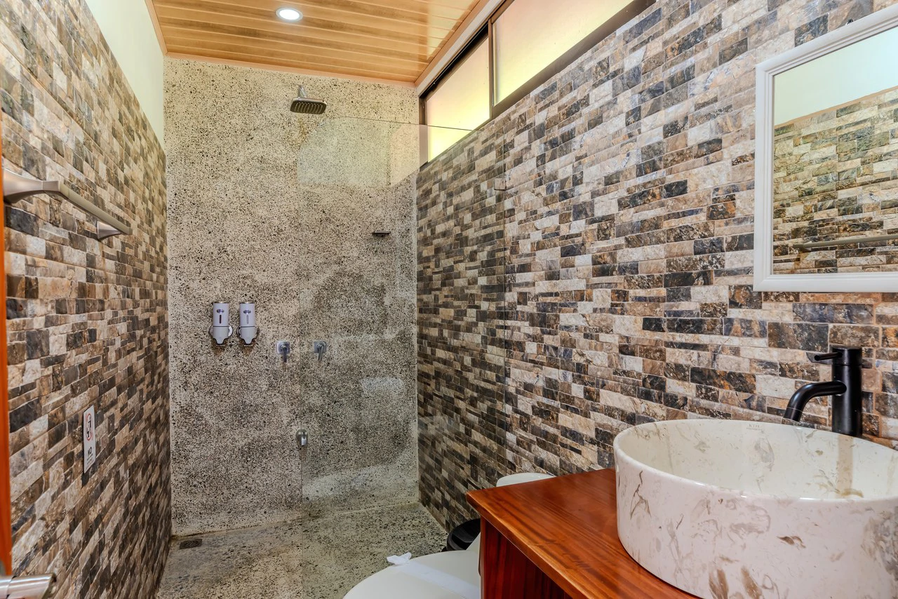 Villas In Sueño – A Rare Gem in the Heart of Manuel Antonio: Mountain Multi Unit Building For Sale in Manuel Antonio - Gallery image 25
