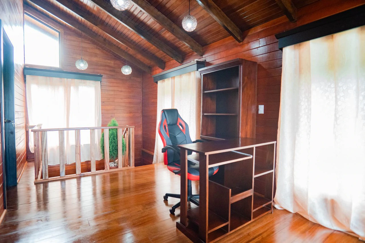 Two-Story Cozy Cabin in Agua Buena, San Vito - Gallery image 20