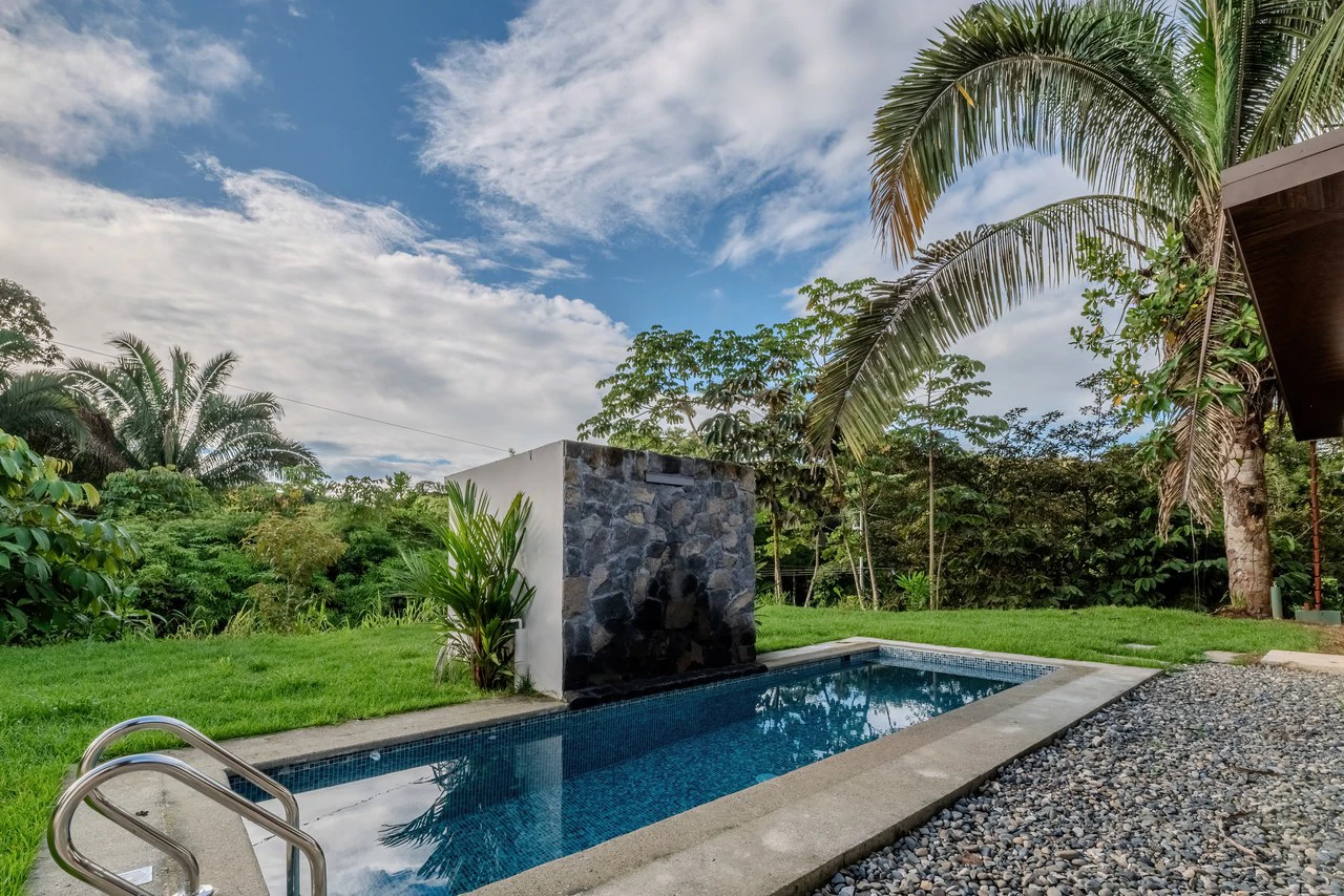 Brand New 3 Br, 2.5 Ba | Swimming Pool, High Ceilings - Gallery image 27