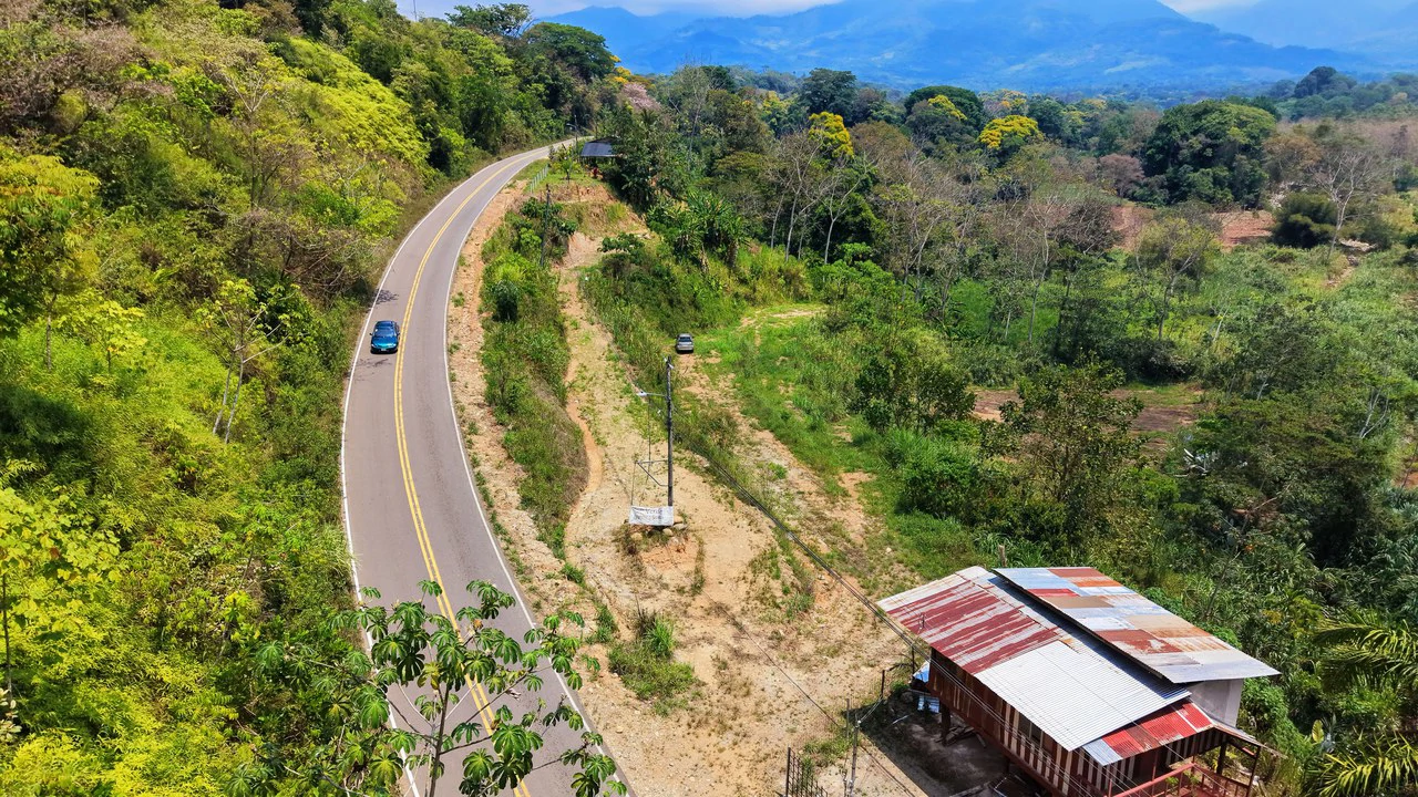 Countryside Home Construction Site For Sale in San Pedro