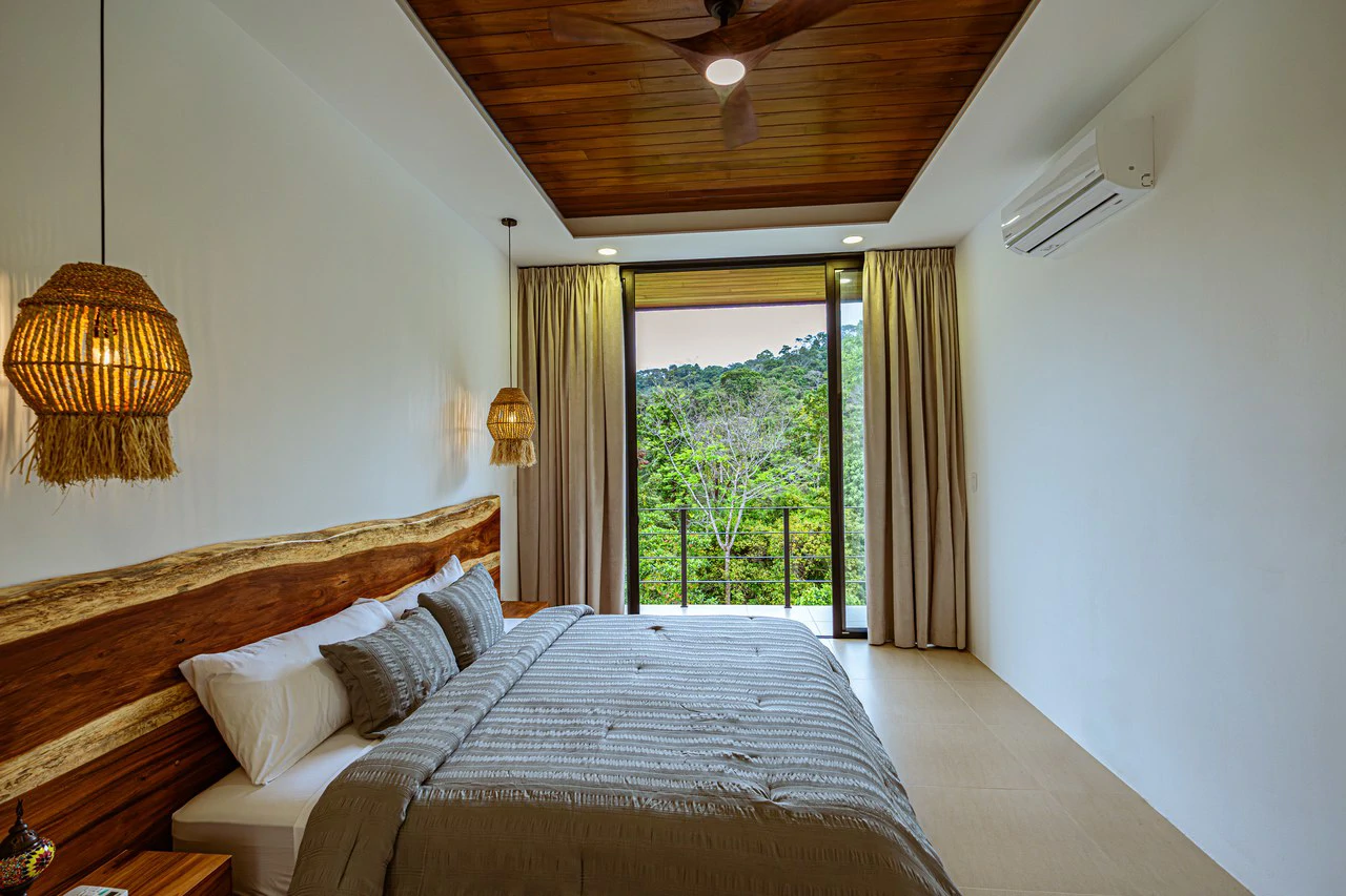 Casa Las Brisas Stunning Whale’s Tail Ocean View Home in Uvita - Gallery image 65