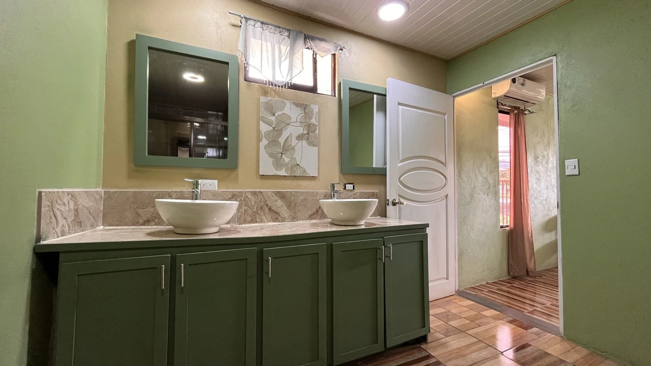 House For Sale in Daniel Flores - photo 17