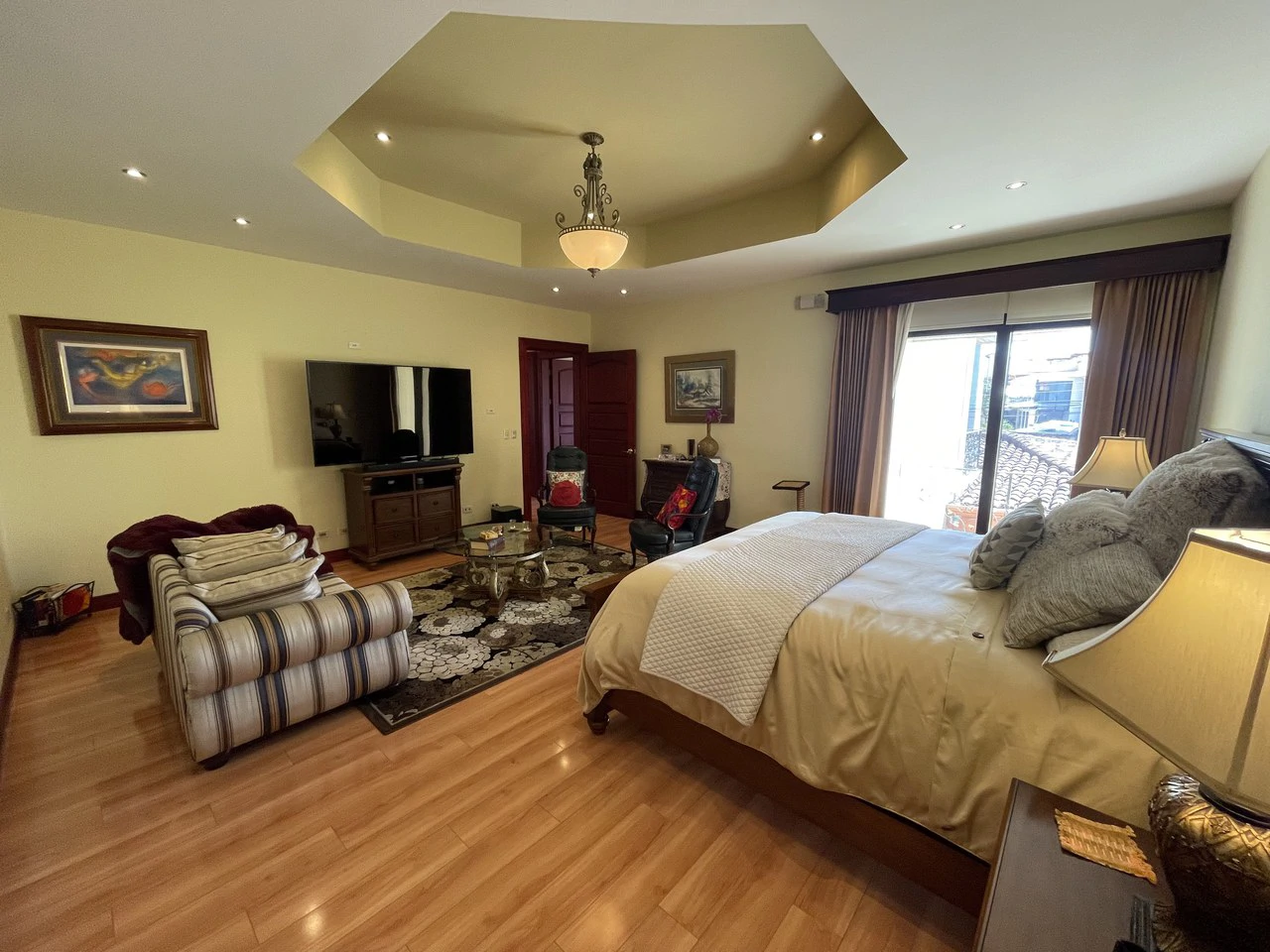 Dona Rosa: House For Sale in Bosques de Doña Rosa - Gallery image 18