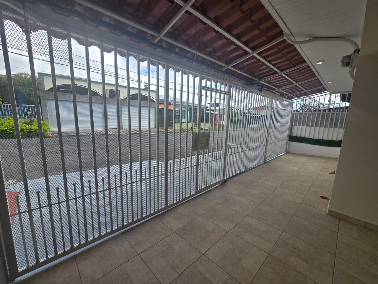 House for Sale in Tibás, San José - Gallery image 2