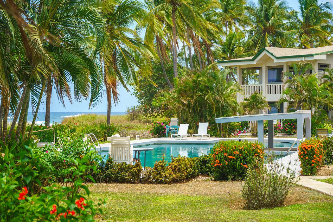 Las Brisas #15: Beachfront Condo With Luxury Upgrades & Unparalleled View - Gallery image 7