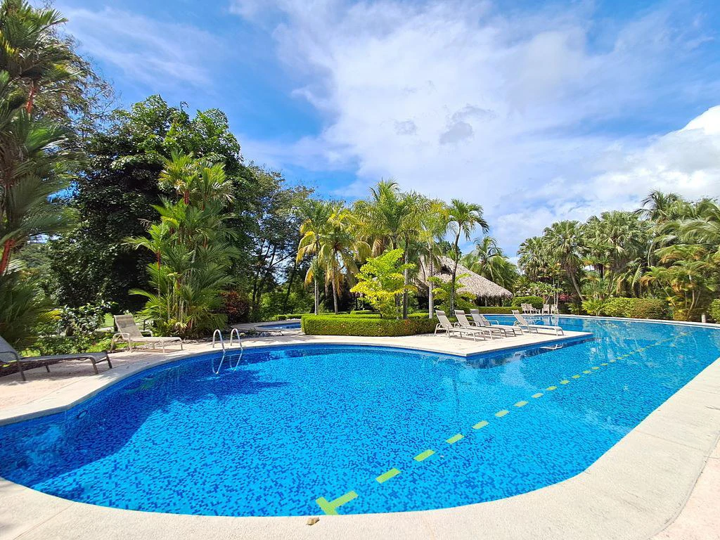 Casa Luz: Brand-New Home in the Gated Community of Loma Verde - Carrillo - Gallery image 10