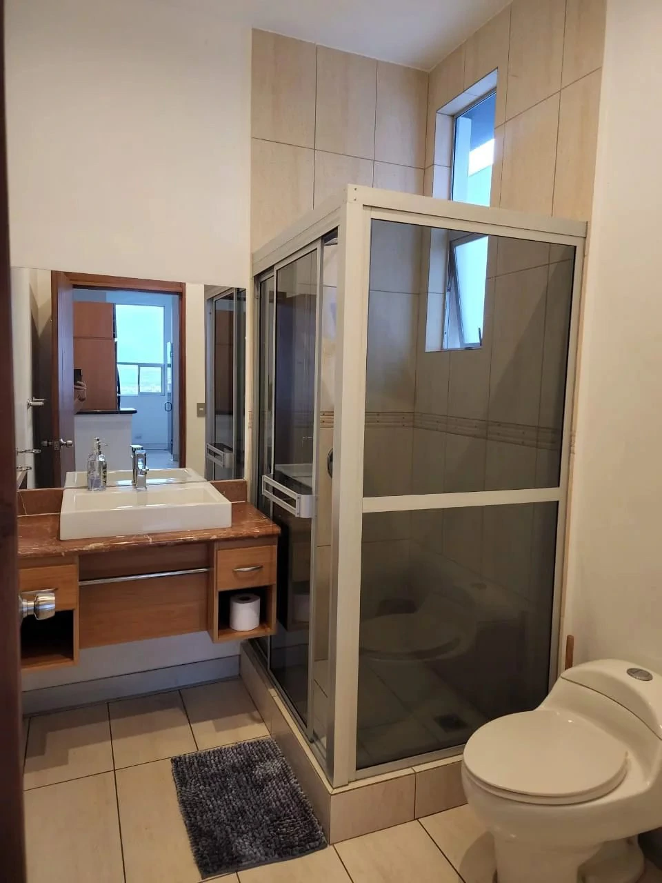 Property For Sale in San Rafael - Gallery image 15