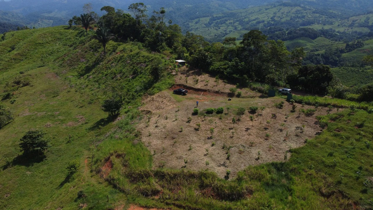 8.78 Acres Mountain View Estate with Water, Infrastructure & Endless Development Potential | Platanillo de Barú, Costa Rica - photo 5