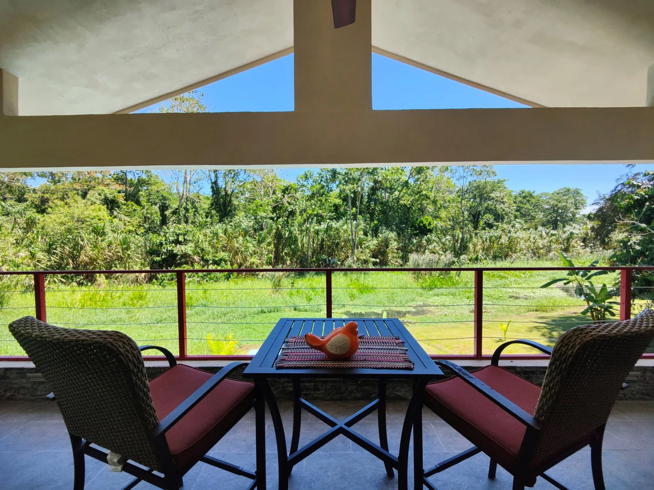 Penshurt Riverside Oasis: Stunning Riverside Property with 2-Bedroom Home and Additional Apartment - Gallery image 3