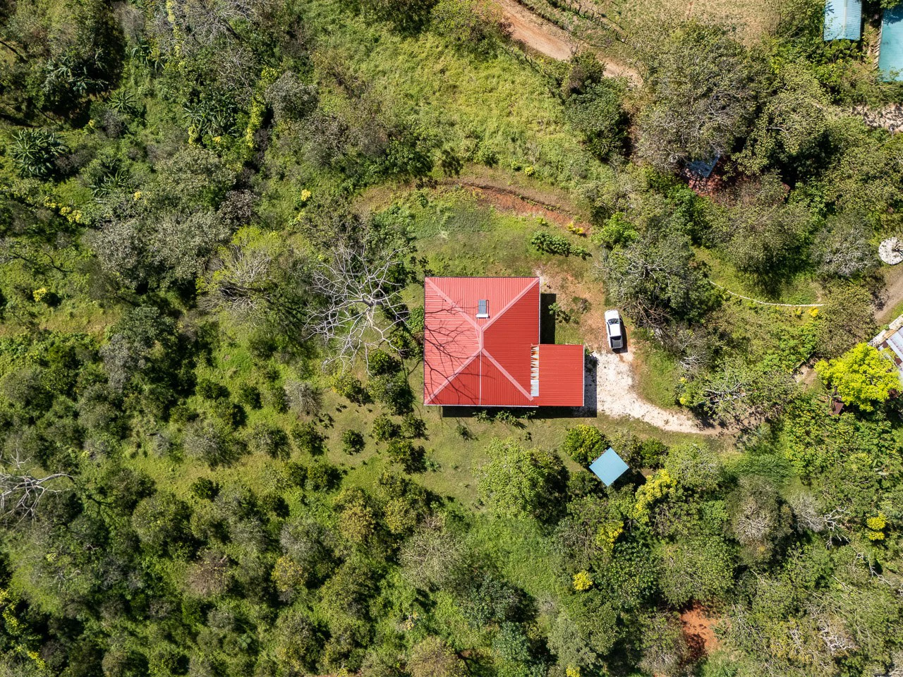 Altos de Socorro: Hilltop Farm with Expansive Ocean Views - Gallery image 6