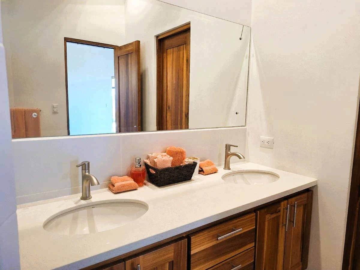 Atenas Hillside Escape: Private Hillside Retreat in exclusive Roca Verde - Gallery image 12