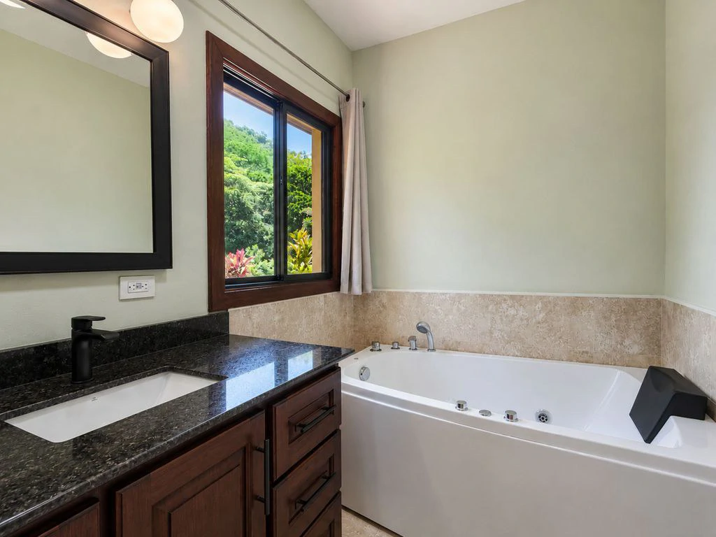Casa Guanacaste: Exceptional Villa – Nature & Serenity Just 15 Minutes from Sámara - Gallery image 16