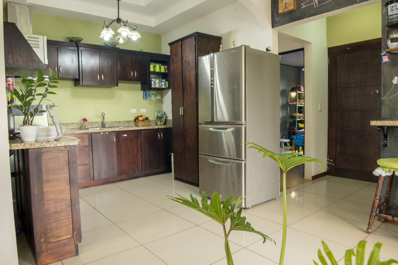 Costa Rican Gem: Spacious 4BR Home with Fruit Trees, Fully Furnished: House For Sale in Pedregoso - Gallery image 9
