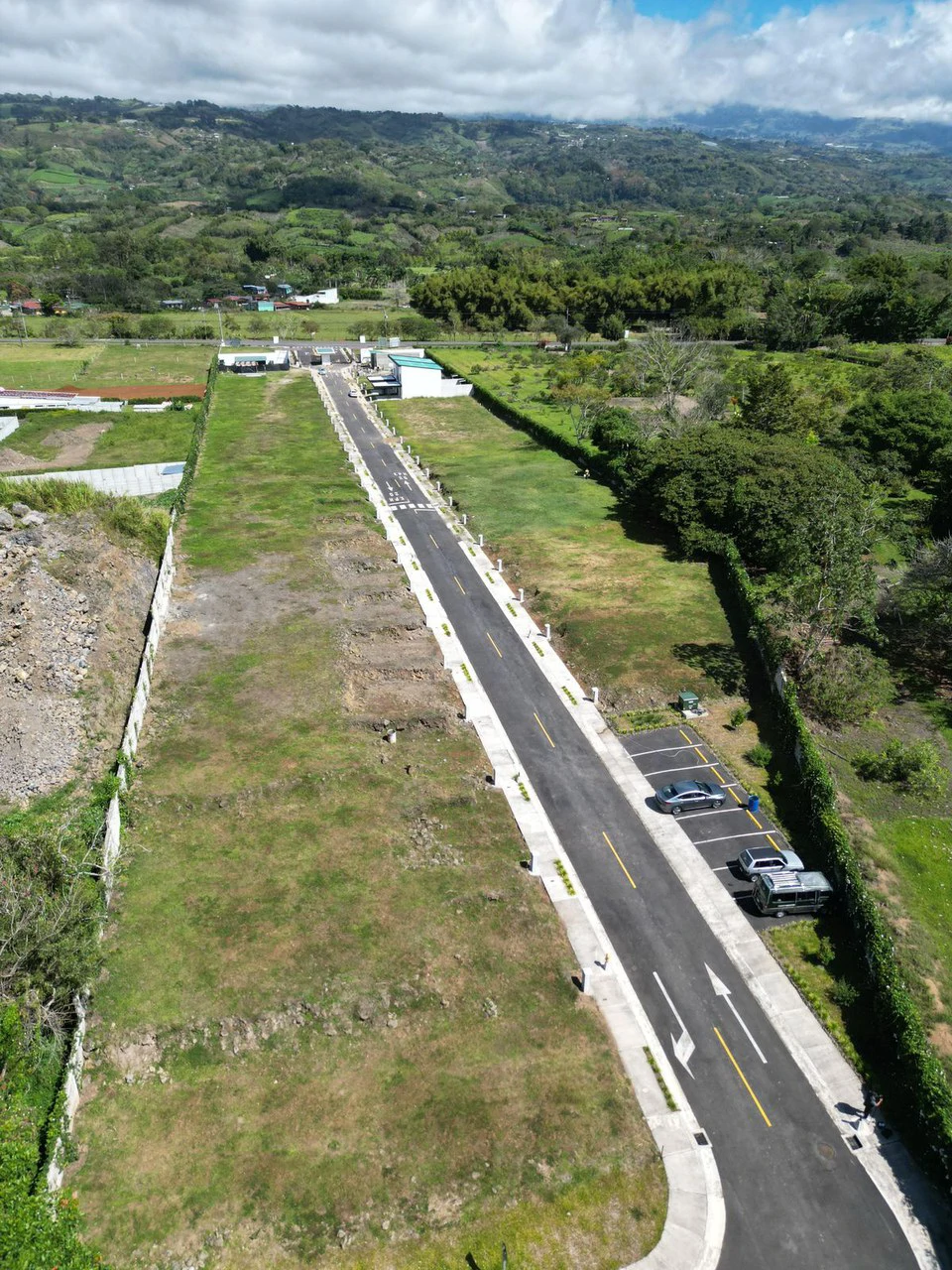 Lot for sale in gated community mountain view Cachi Cartago Costa Rica - Gallery image 2