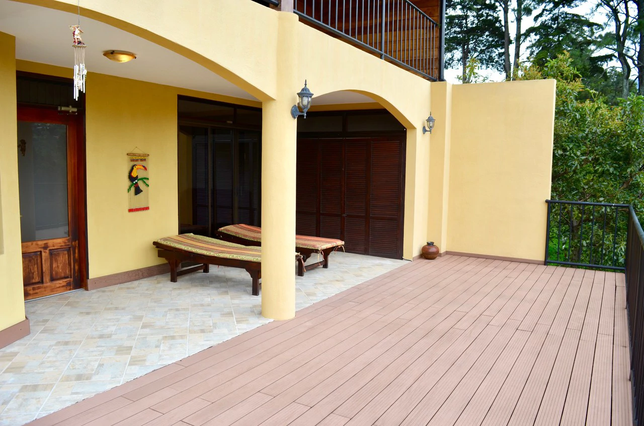 MOUNTAIN PROPERTY WITH VIEW AND 3 HOUSES - Gallery image 24