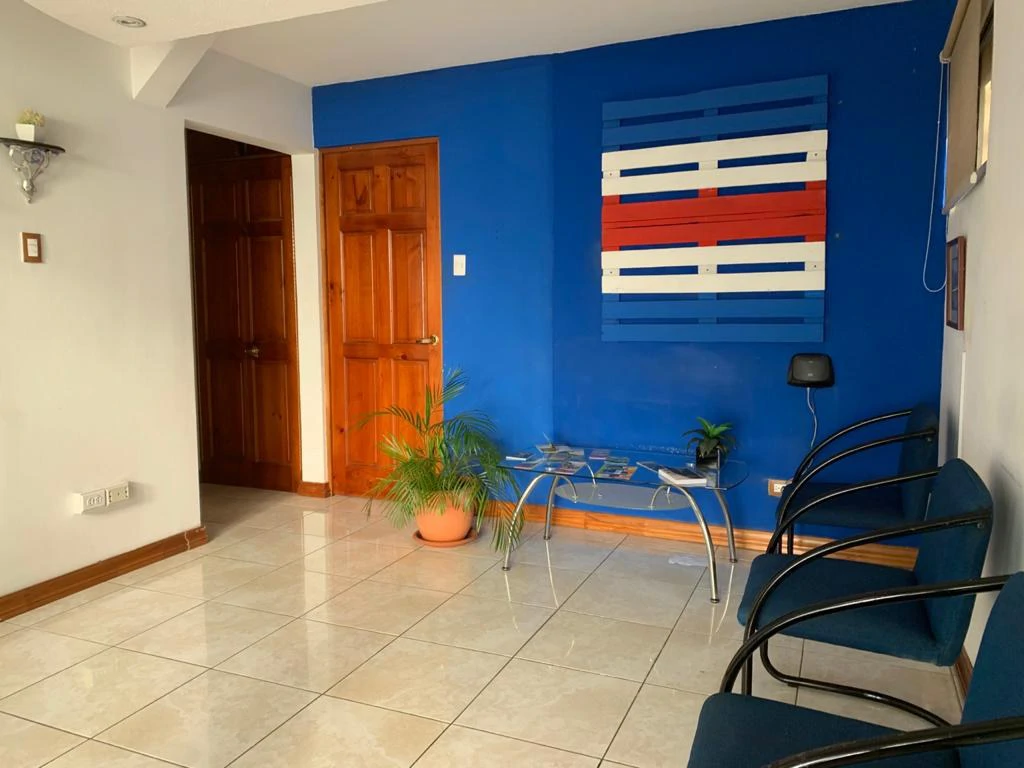 Building in Los Yoses - Three-level ready-to-operate - Gallery image 6