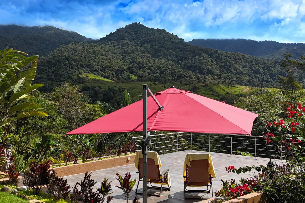 Countryside House For Sale in Santa Elena - Gallery image 4